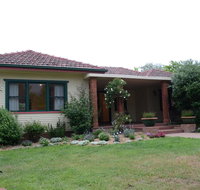Coolamon on Marsh - Armidale - Accommodation Main Beach