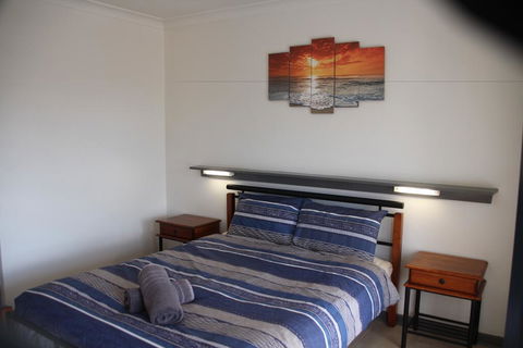 Coolgardie GoldRush Motels - Accommodation Main Beach 3