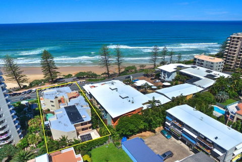 Coolum Baywatch Luxury Style Penthouse, Linen Included, WIFI, 500 Bond - Accommodation Main Beach 1