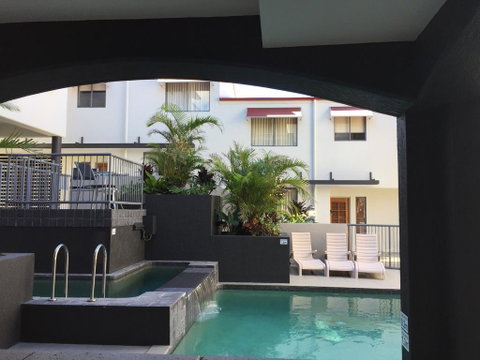 Coolum Beach Resort - Accommodation Main Beach 2