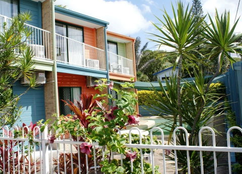 Coolum Budget Accommodation - Accommodation Main Beach 0