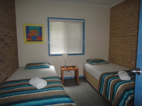 Coolum Budget Accommodation - Accommodation Main Beach 3