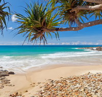 Coolum Classic Beach Shack - Pet Friendly - Accommodation Main Beach