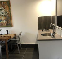 Coonawarra Cabins Unit A - Accommodation Main Beach