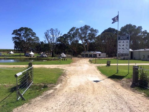 Coonawarra Cabins Unit D - Accommodation Main Beach 0
