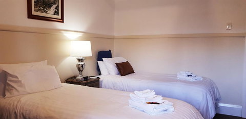 Coppers Hill Private Accommodation - Accommodation Main Beach 3