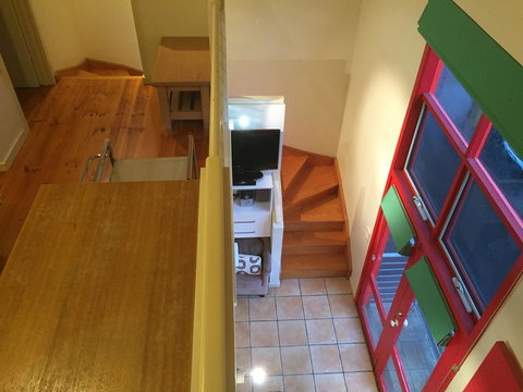 Cora Lynn - Apartment 18 - Accommodation Main Beach 2