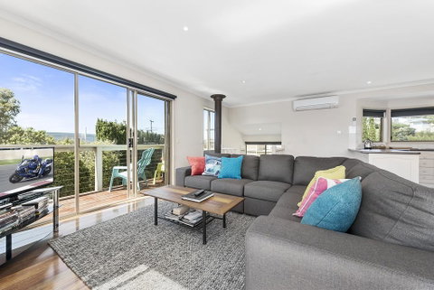 Coral Reef - Accommodation Main Beach 0