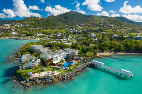Coral Sea Marina Resort - Accommodation Main Beach 3