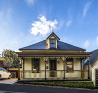 Corinda Contemporary - Accommodation Main Beach