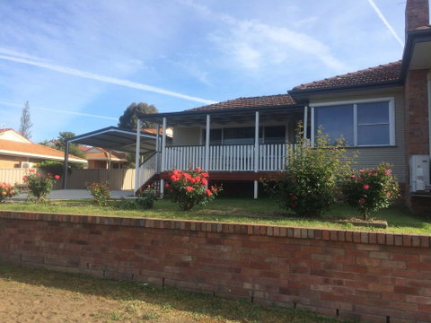 Costa Park Cottage Dio - Armidale - Accommodation Main Beach 1