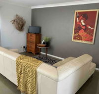 Cosy 1 Bedroom Unit With Views Of The City - Accommodation Main Beach