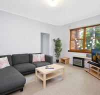 Cosy 2BR plus Parking in Nth Sydney - Accommodation Main Beach