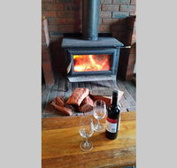 cosy cottage valley views - Accommodation Main Beach