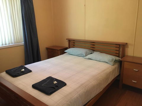 Cottage 53 - Topspot Cottages - Accommodation Main Beach 1
