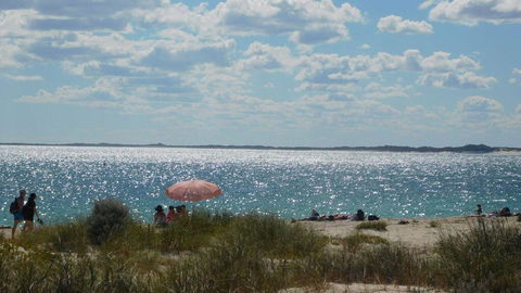 Cottage 55 - Topspot Cottages - Accommodation Main Beach 3