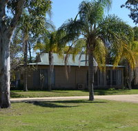 Cottage Port Stephens / Swan Bay NSW - Accommodation Main Beach