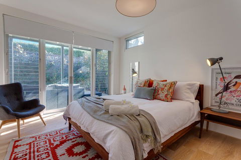 Cottesloe Executive Beach House - Accommodation Main Beach 3