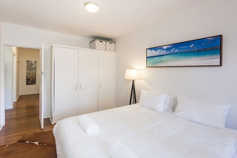 Cottesloe Sunset On Salvado - Accommodation Main Beach 3