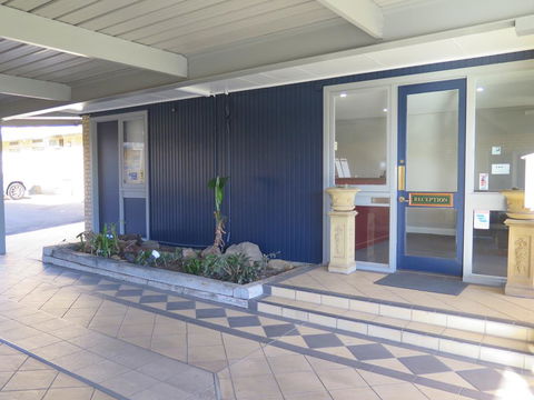 Country Comfort Armidale - Accommodation Main Beach 2