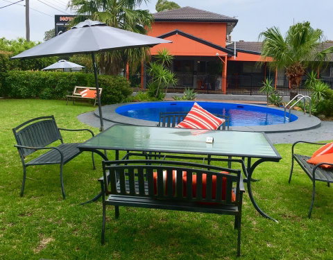 Country Leisure Motor Inn - Accommodation Main Beach 1