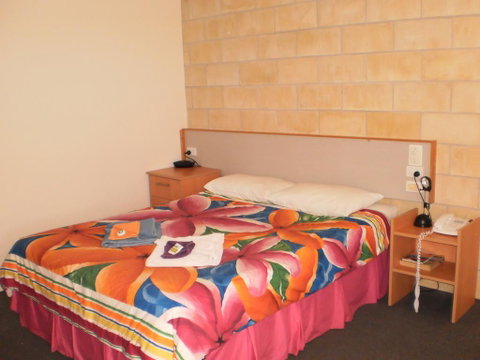 Country View Motel Ilbilbie - Accommodation Main Beach 1