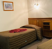 County Lodge Motor Inn - Accommodation Main Beach