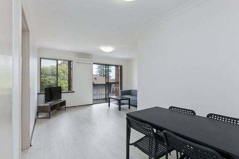 Cozy 2 Bedrooms Unit Near Perth Zoo - Accommodation Main Beach 0