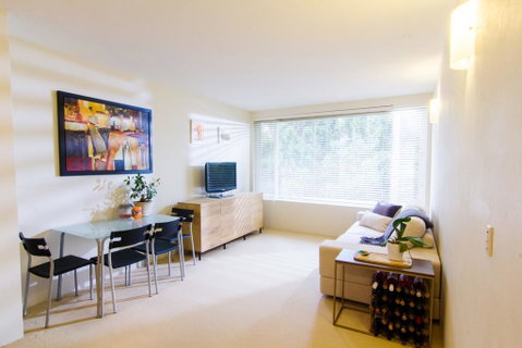 Cozy One Bedroom Apartment In Waverton - Accommodation Main Beach 0