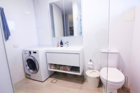 Cozy One Bedroom Apartment In Waverton - Accommodation Main Beach 2