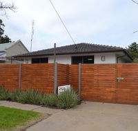 Crisands of Echuca - Accommodation Main Beach