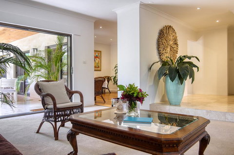 Cronulla Beach House B&B - Accommodation Main Beach 1