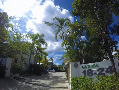 Crystal Garden Resort & Restaurant - Accommodation Main Beach 0