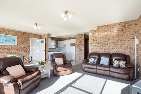 Crystal Waters Unit 2 - Accommodation Main Beach 3