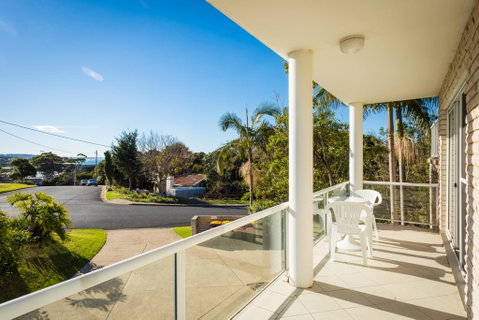 Crystal Waters Unit 2 - Accommodation Main Beach 0