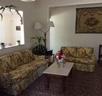 CupnSaucer Cottage - Accommodation Main Beach