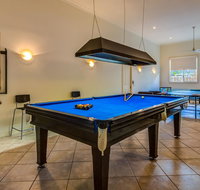 Cuttriss by the Beach - Accommodation Main Beach