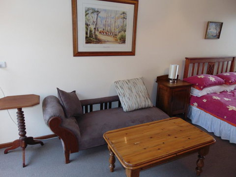 Dalmeny Shores Villas - Accommodation Main Beach 1