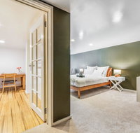 Darling Suite - Newly renovated on the river access to the Tan South Yarra station or Chapel St - Accommodation Main Beach