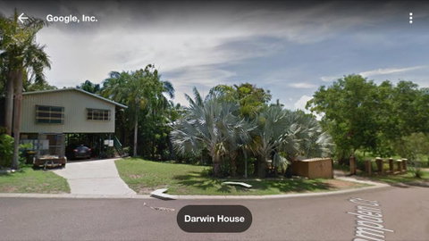 Darwin House - Accommodation Main Beach 0