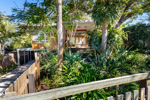 Decked Out For A Fantastic Holiday - (Whole House) Winnett St, Woorim - Accommodation Main Beach 1