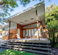 Decked out for a Fantastic Holiday - Winnett St Woorim Upstairs only - Accommodation Main Beach