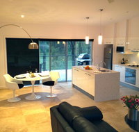 Deja Vu Estate - Accommodation Main Beach