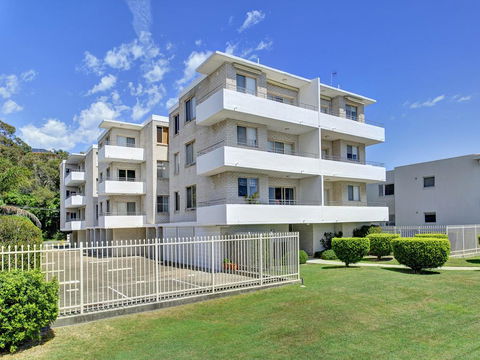 Del Rae, Unit 6/25 Shoal Bay Road - Accommodation Main Beach 3