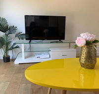 Delicate and Cozy Bedroom in Bentleigh East - Accommodation Main Beach