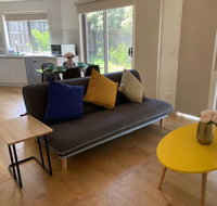 Delicate and Peaceful Bundoora Townhouse 7-R1 - Accommodation Main Beach