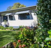 Dell-Lee Cottage - Accommodation Main Beach