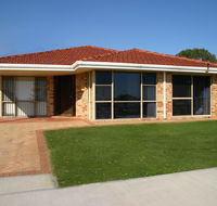 Denison Waterfront - Accommodation Main Beach