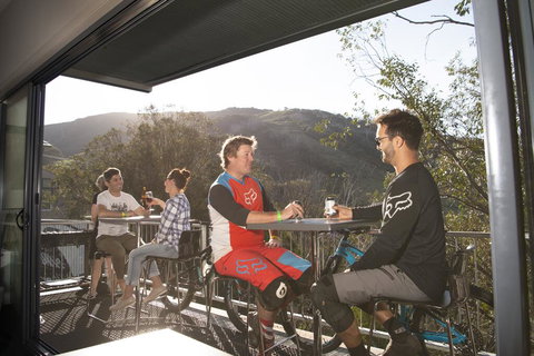 Diana Alpine Lodge - Accommodation Main Beach 1