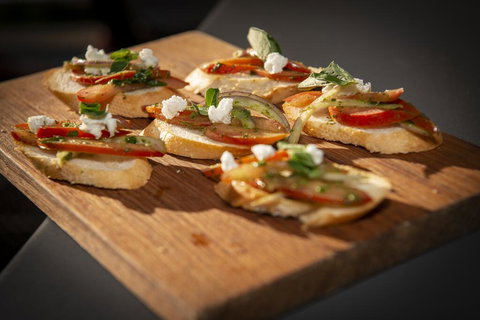 Diana Alpine Lodge - Accommodation Main Beach 3